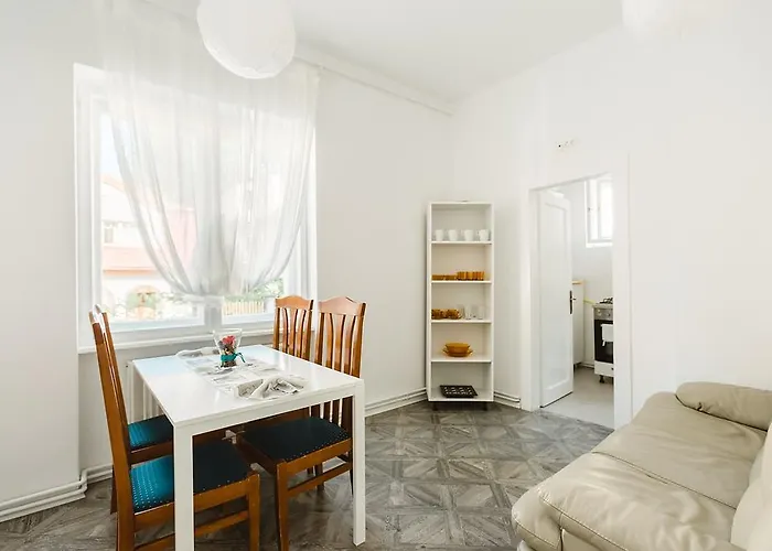 M&F Apartment